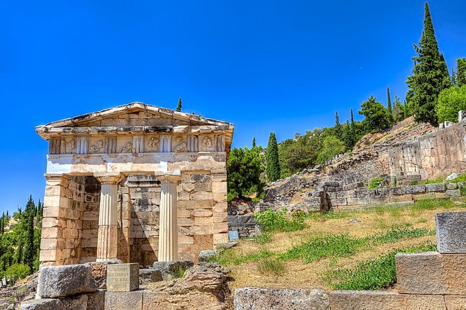 2-Day Delphi and Meteora Tour from Athens - Guides, drivers, and the quality of the commentary