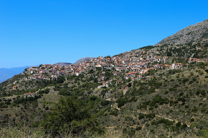 2 Days Private Tour: Delphi & Meteora - The countryside drive to Kalambaka