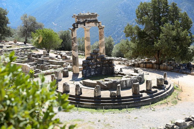 2 Days Private Tour: Delphi & Meteora - Thermopylae: a compact stop with a big story