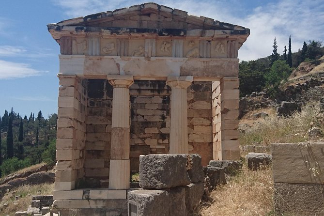 3-Day Classical Greece Tour: Epidaurus, Mycenae, Nafplion, Olympia, Delphi - The hotels, meals, and coach routine