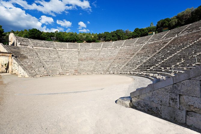 4-Day Greece Highlights Tour: Epidaurus, Mycenae, Olympia, Delphi and Meteora - The physical demands and group rhythm