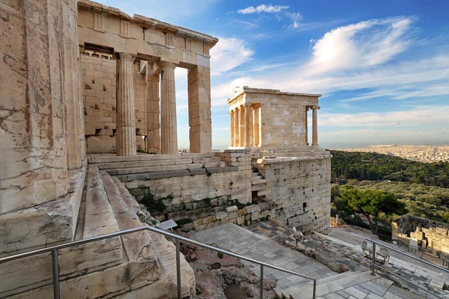 Acropolis: 3D representations & audiovisual self-guided tour - Key points at a glance