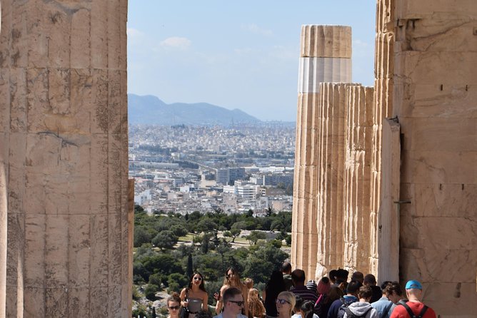 Acropolis & Acropolis Museum Group tour in German or Dutch - What this Acropolis morning is really like