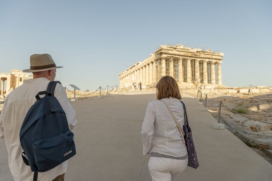 Acropolis & Acropolis Museum PRIVATE Expert led Guided Tour - The Acropolis Museum: the missing pieces come into focus