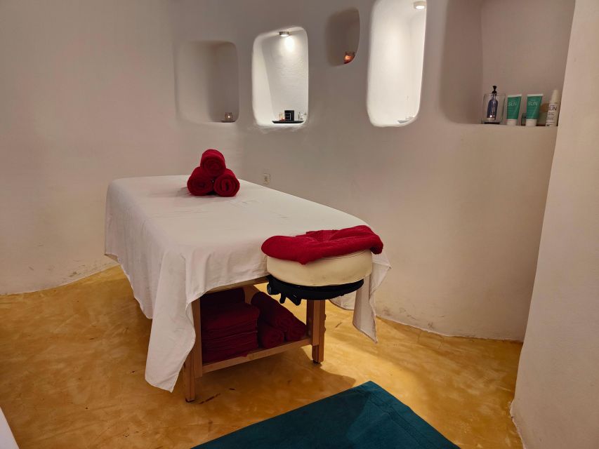 Akrotiri: Aromatherapy Couples Massage - Small Details That Improve the Appointment