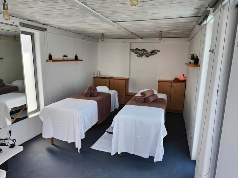 Akrotiri: Aromatherapy Couples Massage - Who Will Enjoy This Massage Most