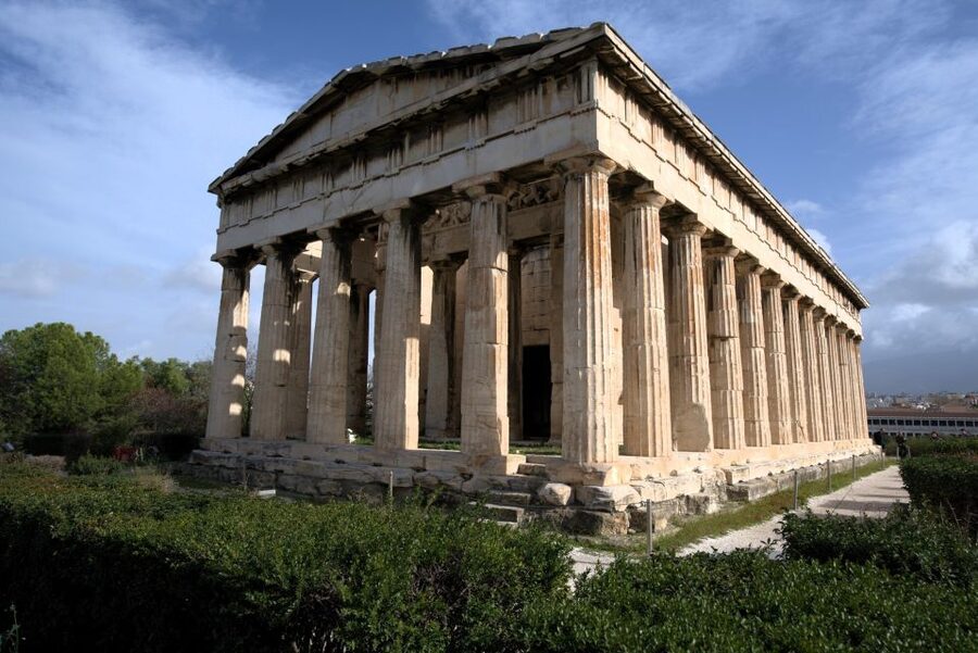 Ancient Agora: Audiovisual self-guided tour with 3D models - The Temple of Hephaistos and the visual payoff