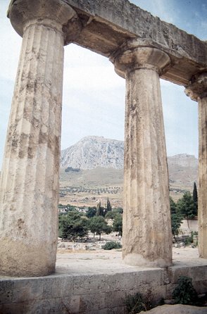 Ancient Corinth, Sanctuary of Hera, Blue Lake & Canal from Athens - The springs and museum fill in the details