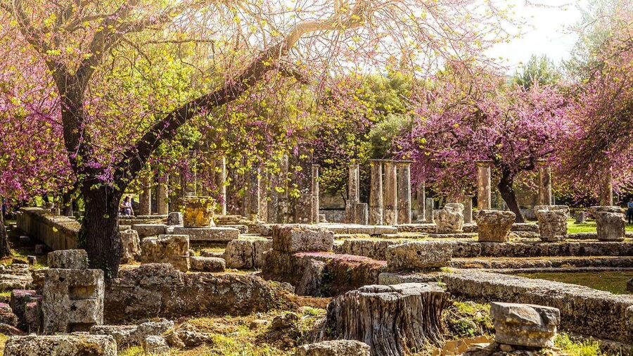 Ancient Olympia full day private tour from Athens - A quick stop at the Corinth Canal
