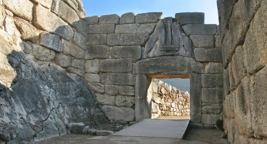Argolis: Full-Day Tour in Mycenae & Nafplio - The coastal road and Corinth Canal