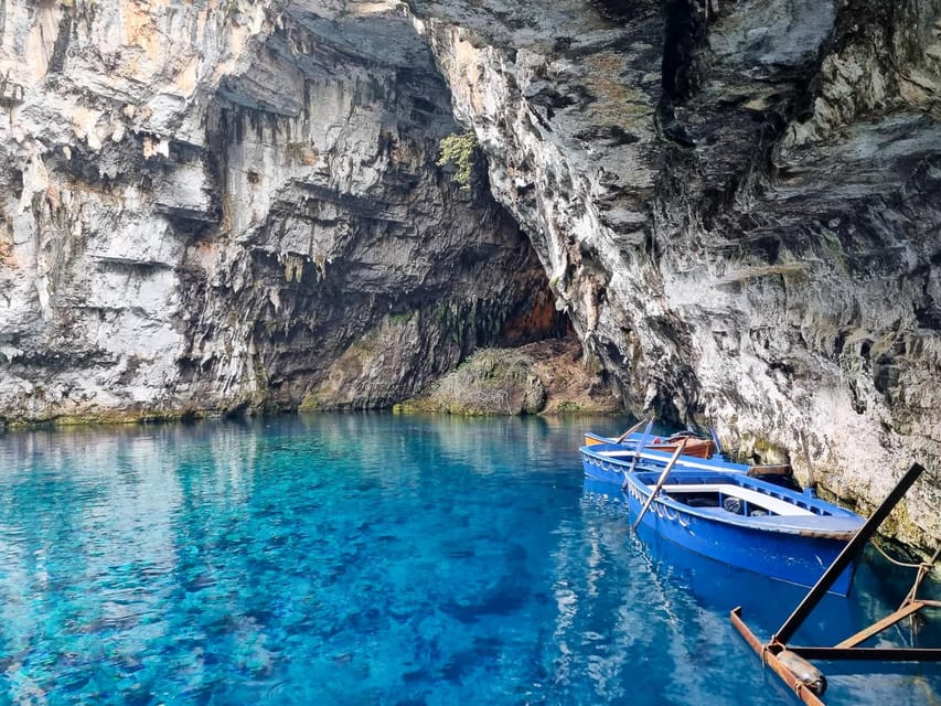 Argostoli: Melissani & Drogarati Cave Tour with Wine Tasting - Guides who shape the experience