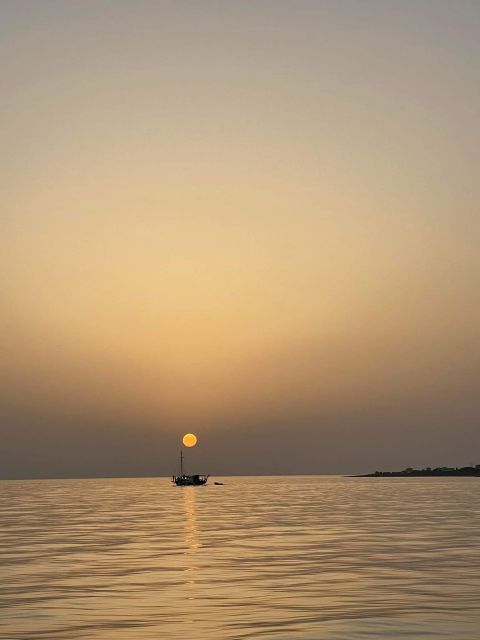 Argostoli: Sunset Cruise with Swim Stops, Dinner, and Wine - Key points at a glance