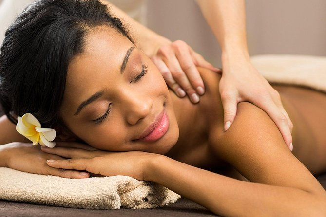 Aroma Massage - Enjoy a complete Spa experience from the comfort of your room - Booking a time from 10:00 AM to 10:00 PM
