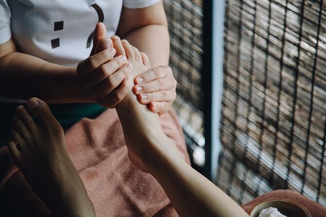 Aroma Massage - Enjoy a complete Spa experience from the comfort of your room - Should you book this Athens massage?