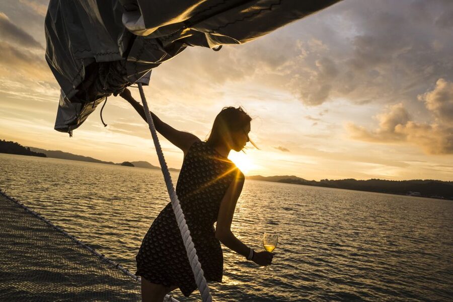 Athens: 3-Hour Sunset Cruise with Swim Stop, Snacks & Drinks - Who will enjoy this Athens evening