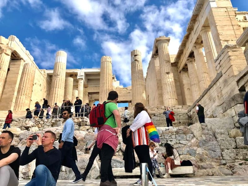 Athens: Acropolis Guided Tour in Spanish-Option Tickets - Athena Nike and the small temple with a big role