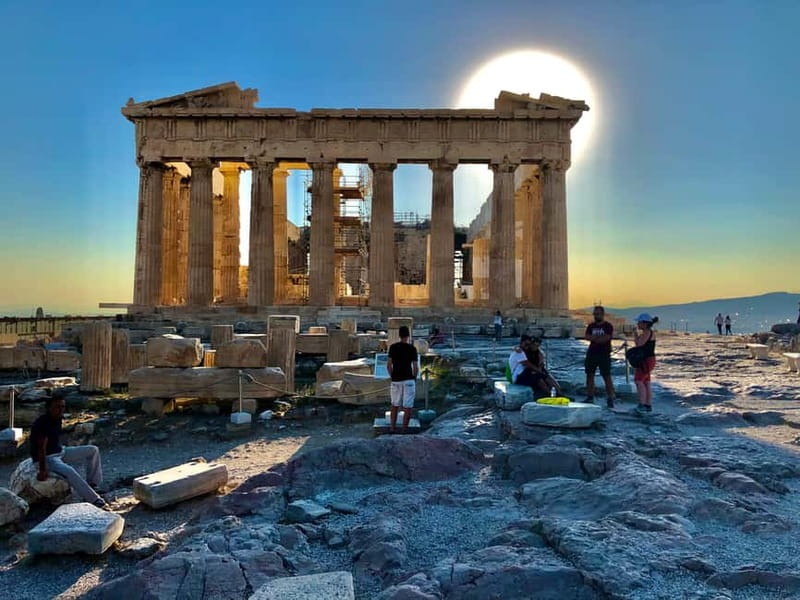 Athens: Acropolis Guided Tour in Spanish-Option Tickets - The Erechtheion and the Caryatids