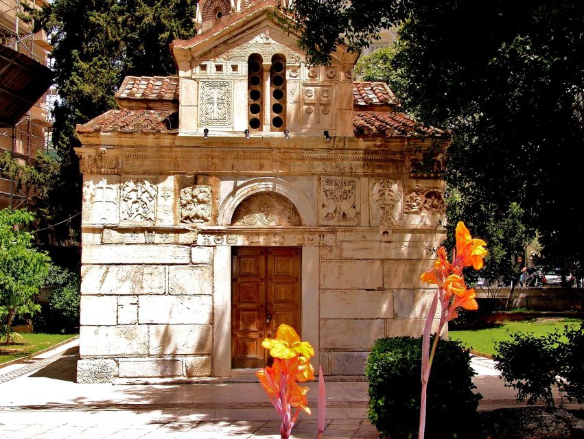 Athens:Acropolis - Historical Center Walking Tour in Spanish - Walking down into Plaka