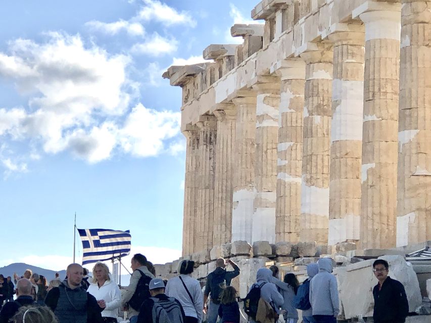 Athens:Acropolis - Historical Center Walking Tour in Spanish - Spanish guidance and group experience