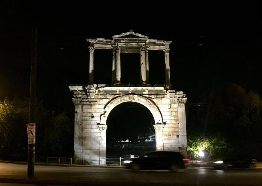 Athens: Acropolis Visit and City Night Tour - Why the afternoon-to-night format works