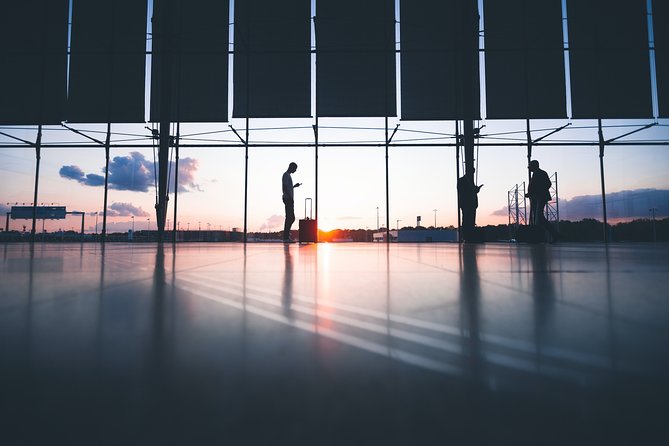 Athens AirPort To Athens Hotels Luxury Private Transfer Service - Comfort, Safety, and the Luxury Claim