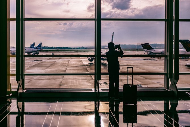 Athens AirPort To Athens Hotels Luxury Private Transfer Service - Who Will Like This Transfer Most?