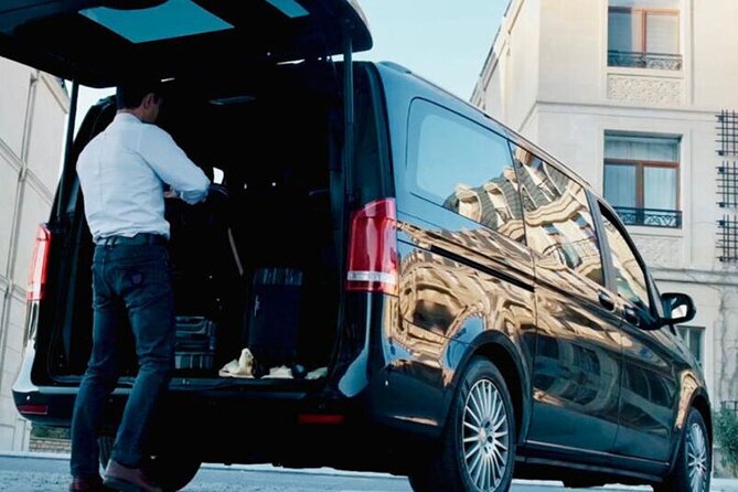 Athens Airport to Athens Hotels Private Arrival Transfer - Comfort during the 40 to 45 minute ride