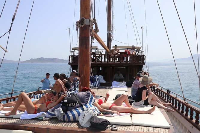 Athens: All Day Cruise to Agistri Moni Aegina with Lunch & Drinks - Aegina: pistachios, ancient stones, and a town walk