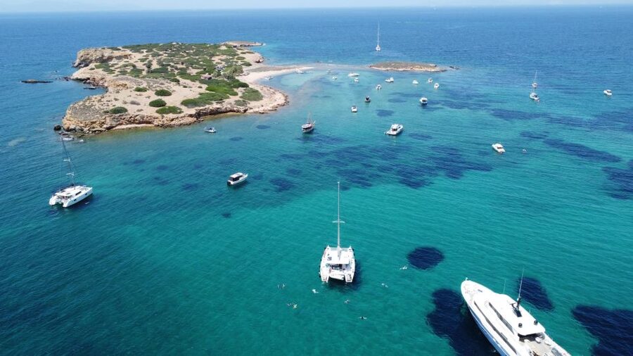 Athens: Catamaran Cruise with Fresh Lunch and Wine - Why this catamaran cruise works so well in Athens