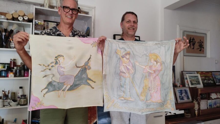 Athens: Create your own Greek Silk Scarf Souvenirs - Key points at a glance
