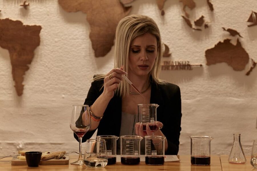 Athens: Create Your Own Wine-Workshop under the Acropolis - Why this Athens workshop is different from a normal tasting