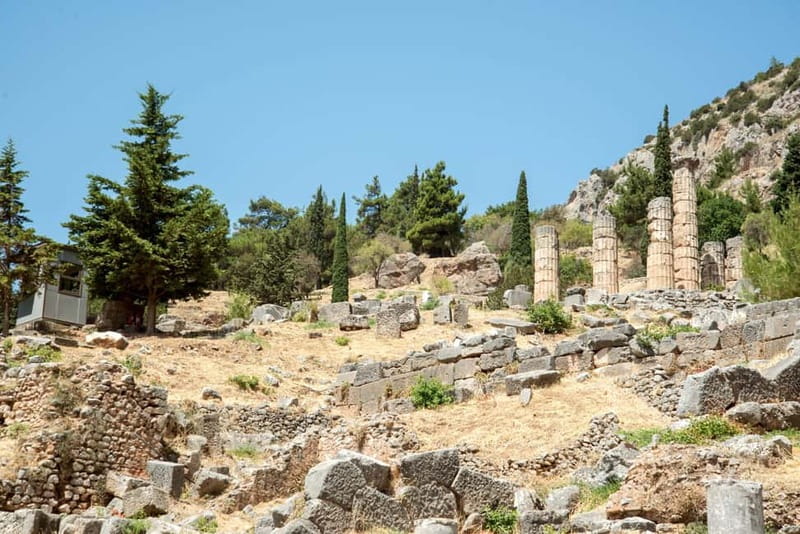 Athens: Delphi and Arachova Day Trip with Guide - Key points to know before booking
