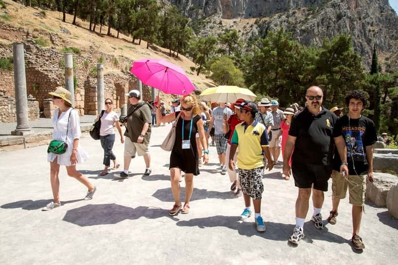 Athens: Delphi and Arachova Day Trip with Guide - Why Delphi is worth the long ride from Athens