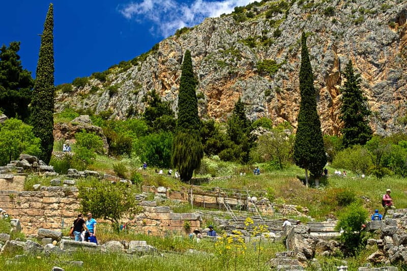 Athens: Delphi Day Tour with Museum & Arachova Village Visit - What the Delphi Archaeological Museum adds