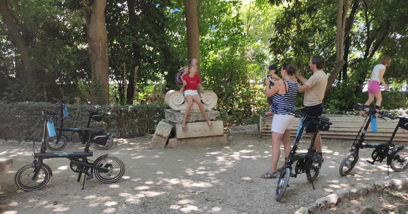 Athens: Discover the City Electric Bike Tour - The best high point: Areopagus Hill