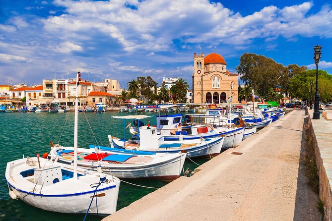 Athens: Full-Day Island Hopping Cruise with Lunch and Swimming - The crew and the feel on board