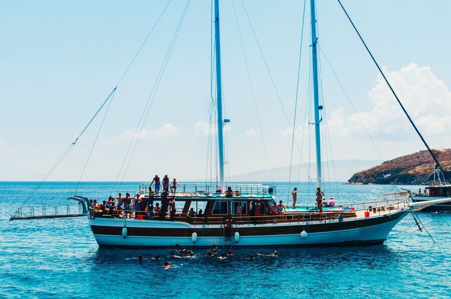 Athens: Full-Day Island Hopping Cruise with Lunch & Transfer - Key points to know before booking