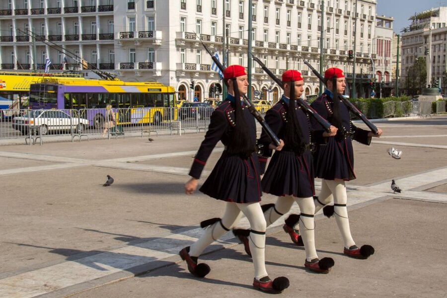 Athens: Highlights and Acropolis Guided Tour - Plaka, with a stop for modern Greek culture