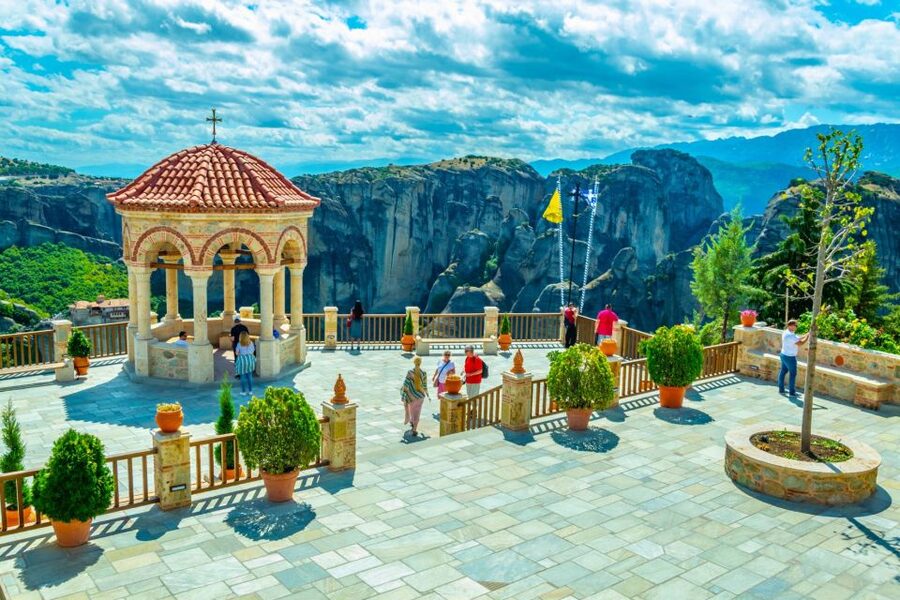 Athens: Meteora 2-Day Trip with Hotel, Sunset & Morning tour - Sunset among the towers, caves, and churches
