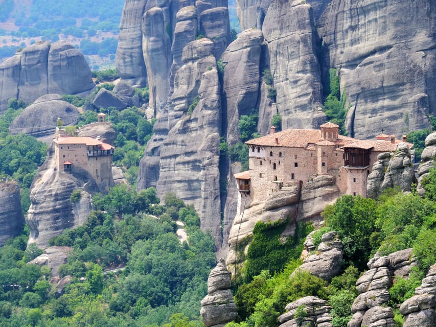 Athens: Meteora Day Trip with Audio Guide and Lunch Option - Four hours through the Greek countryside