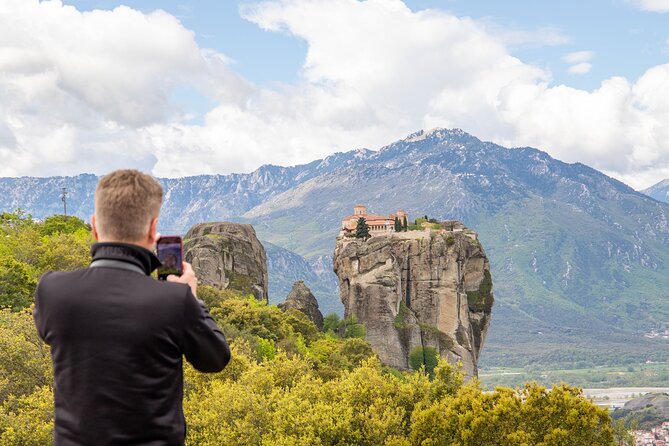 Athens: Meteora Monasteries, Caves & Coastal Stopovers with Lunch - Why Meteora deserves a full day from Athens