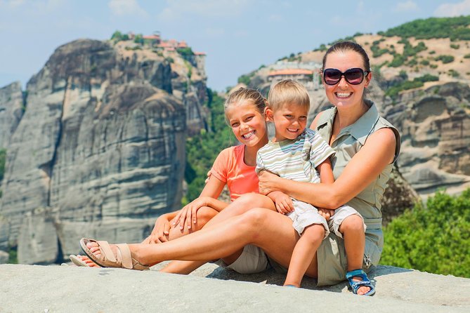 Athens: Meteora Monasteries, Hermit Caves Tour with Pickup - Switching to the local minibus in Kalambaka