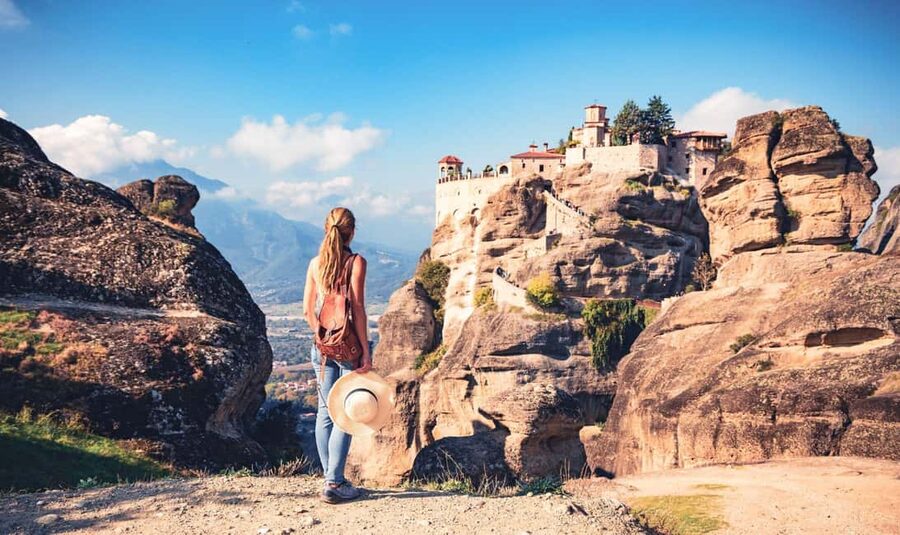 Athens: Meteora Tour with Local Guide and Greek Lunch - Key points to know before booking