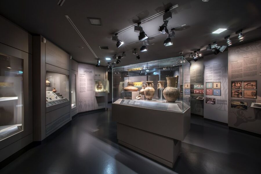 Athens: Museum of Cycladic Art Entry Ticket - A four-floor museum that is easy to manage