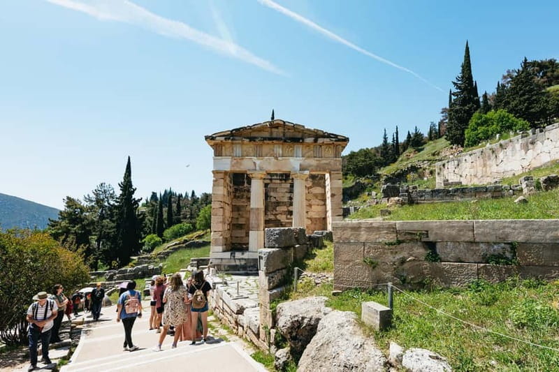 Athens: Mythology of Delphi, Museum and Arachova Guided Tour - Why Delphi deserves a full day from Athens