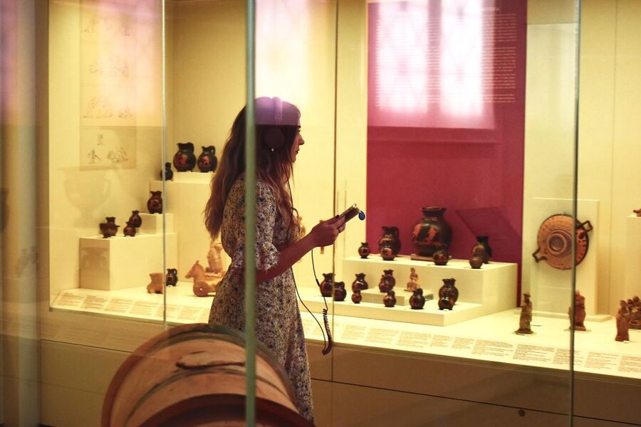 Athens: National Archaeological Museum Ticket & Audio Guide - See Greek art change across centuries