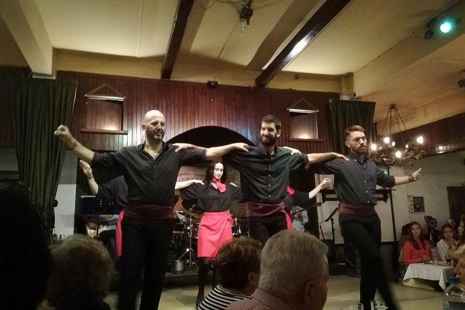 Athens Night Sightseeing Tour with Greek Dinner Show - What dinner is really like