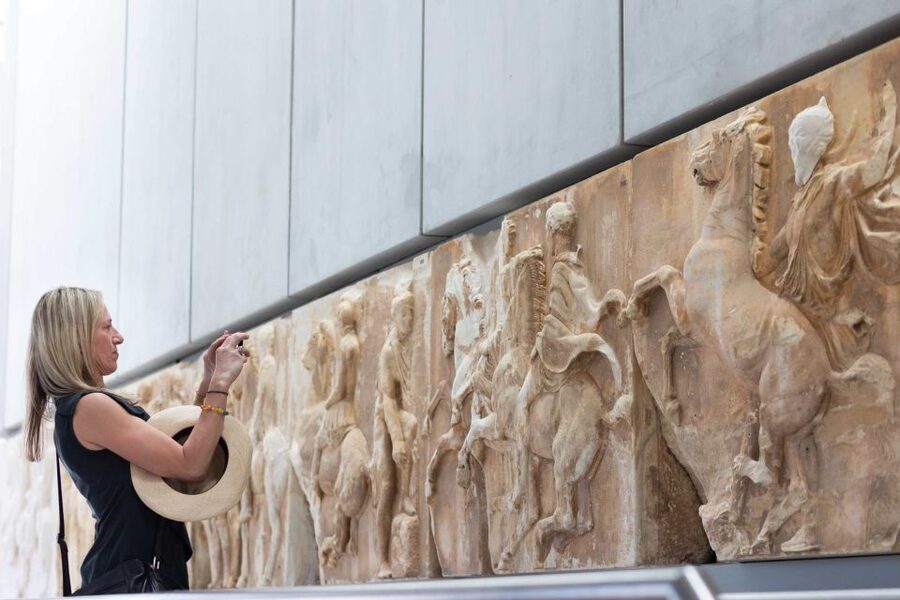 Athens: Panoramic Tour with Guided Acropolis & Museum Visit - Group size, audio equipment, and guide quality