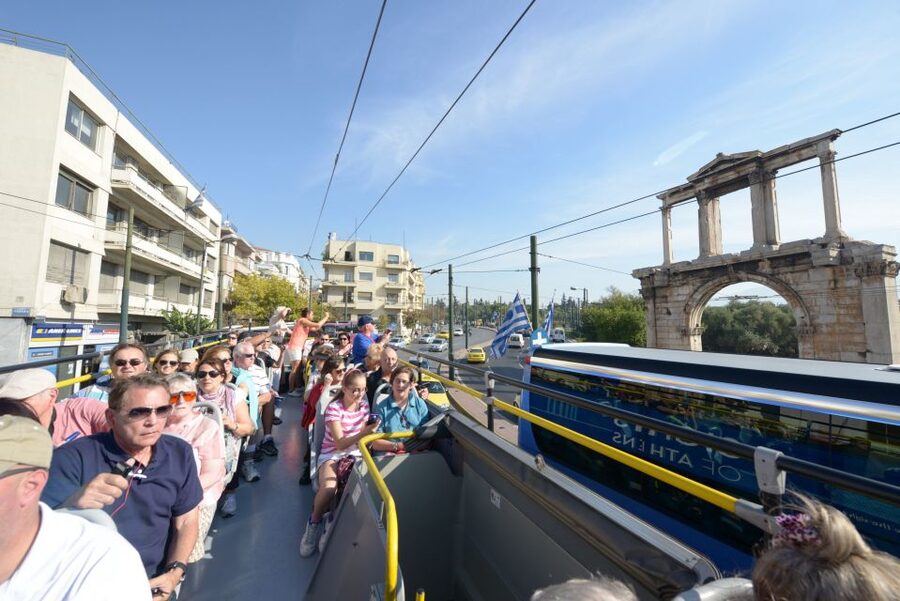 Athens, Piraeus, and Coastline: Blue Hop-On Hop-Off Bus - Yellow Line: from the city to Glyfada