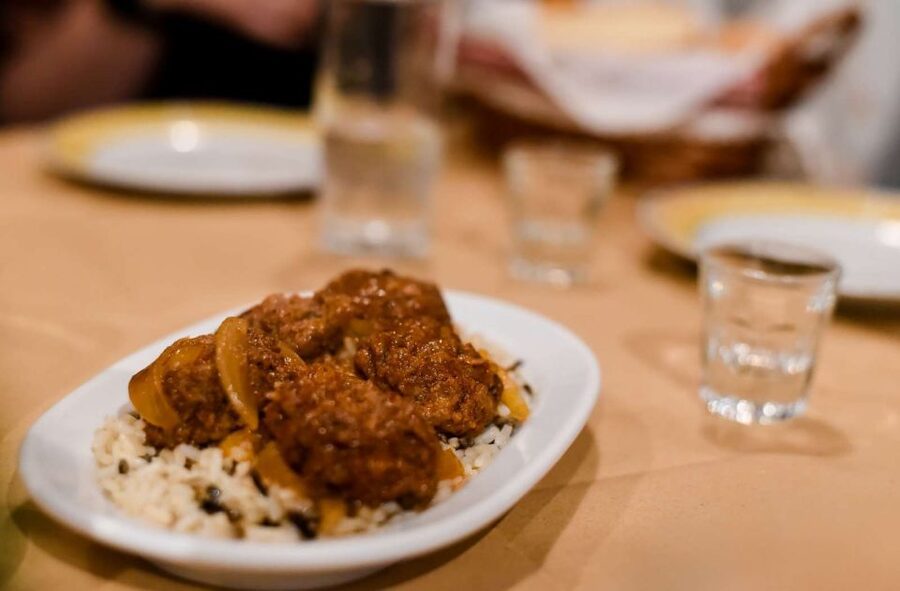 Athens: Premium Food and Wine Tasting Tour in the evening - Why this food walk works so well after dark